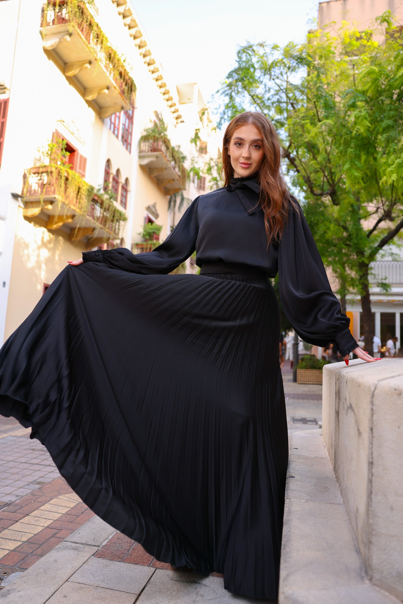 Black Long Sun-Pleated Skirt – Timeless Elegance