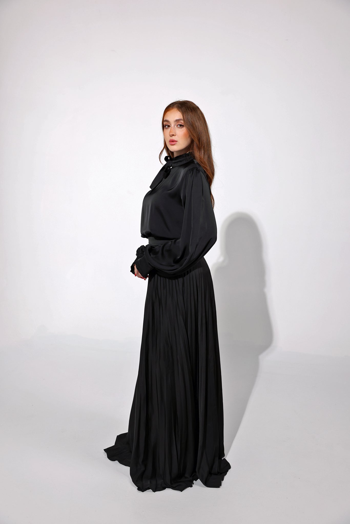 Elegant Black Long Pleated Skirt | 1Skirt1Top